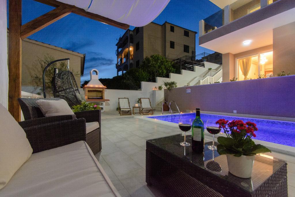 Apartments Villa Atlantis Trogir Exterior photo
